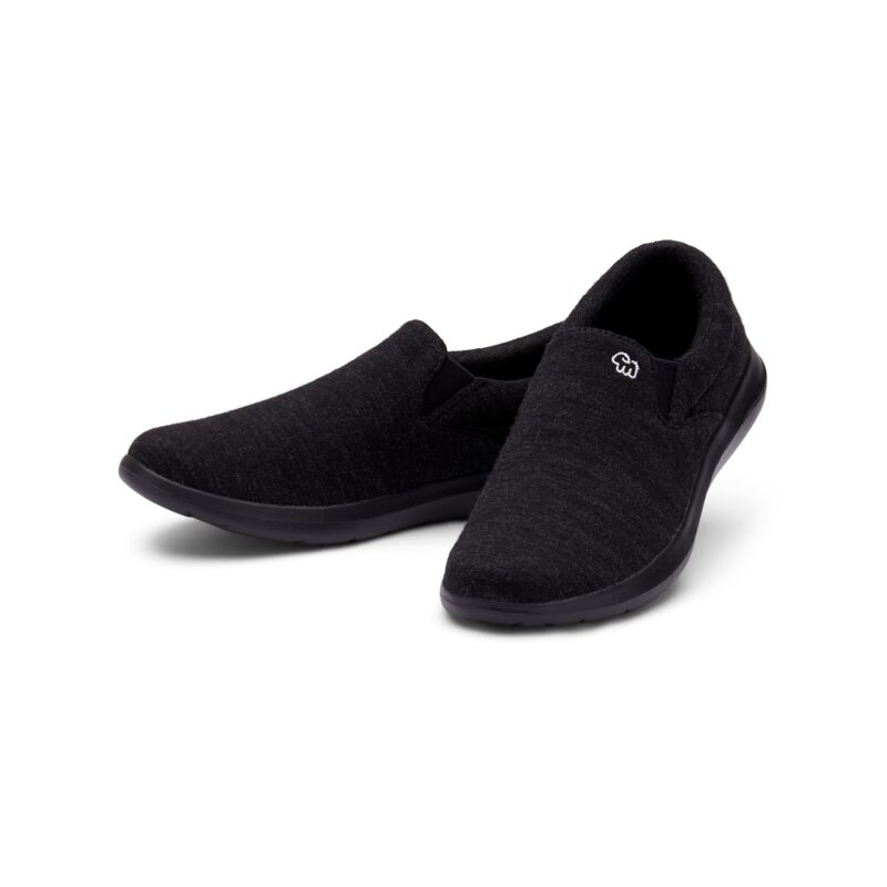 Herrenschuhe Slip On Schwarz Paar freigestellt